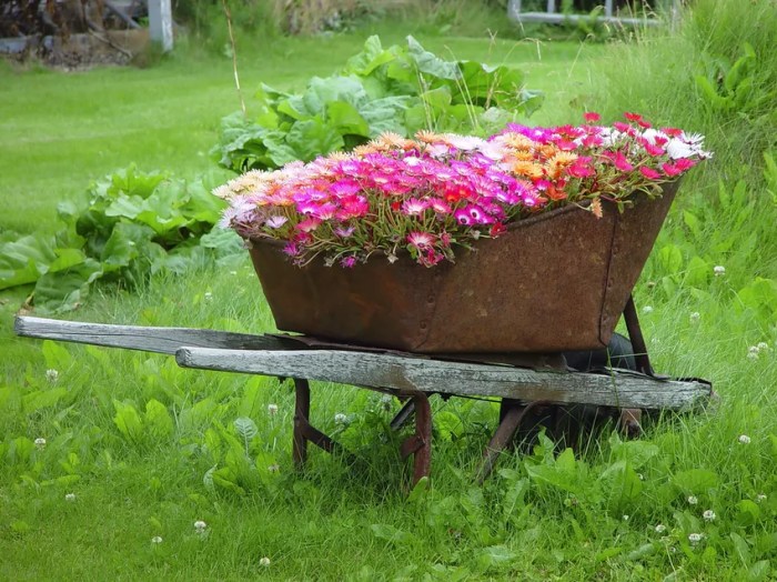 Rost deko im garten